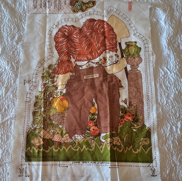 Vintage 1983 Cabbage Patch Pillow Cutout Pattern - Picture 2 of 10